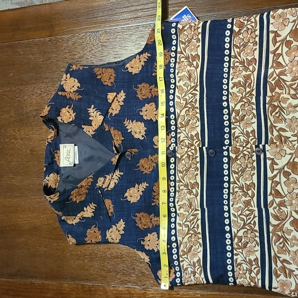 NWT Abria button down top - Picture 6 of 10